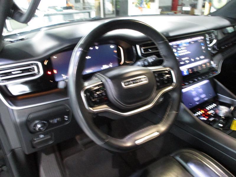 Jeep Grand Wagoneer  2024