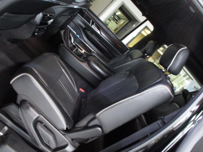 Jeep Grand Wagoneer  2024