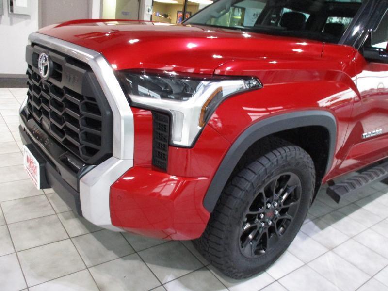 Toyota Tundra Limited CrewMax 4WD Long Bed 2023