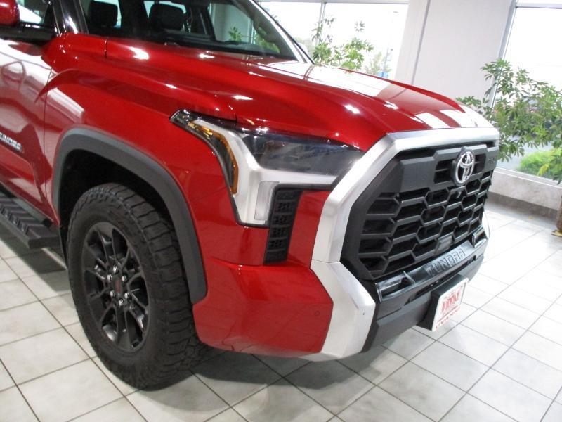 Toyota Tundra Limited CrewMax 4WD Long Bed 2023