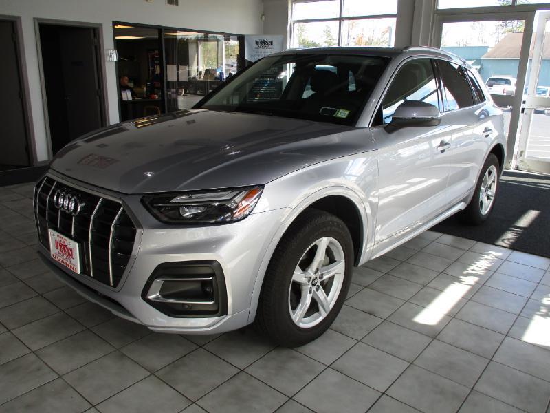 Audi Q5 2.0T Premium quattro 2023