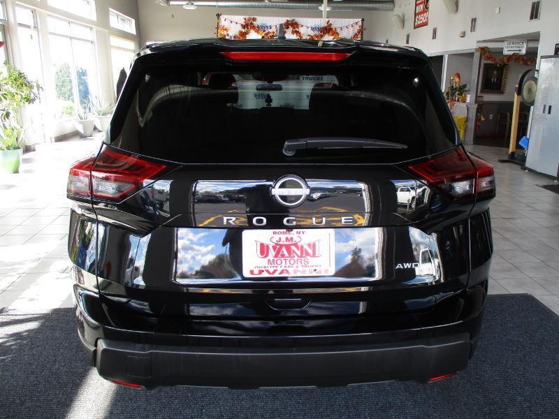 Nissan Rogue SV AWD 2026