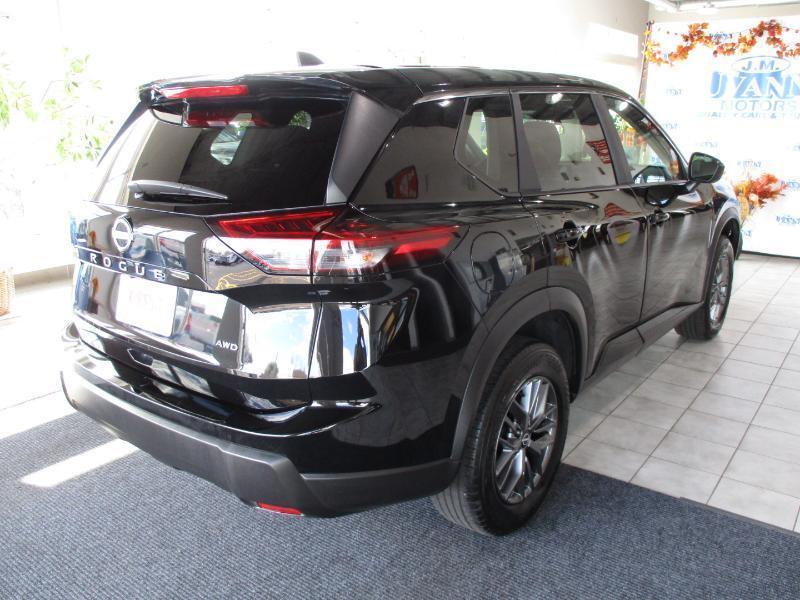 Nissan Rogue SV AWD 2026