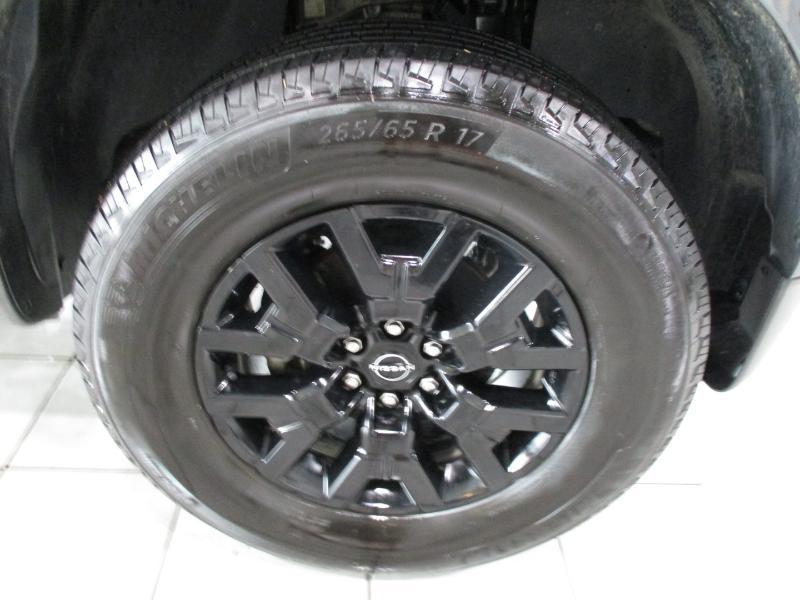 Nissan Frontier SV Crew Cab 4WD 2026