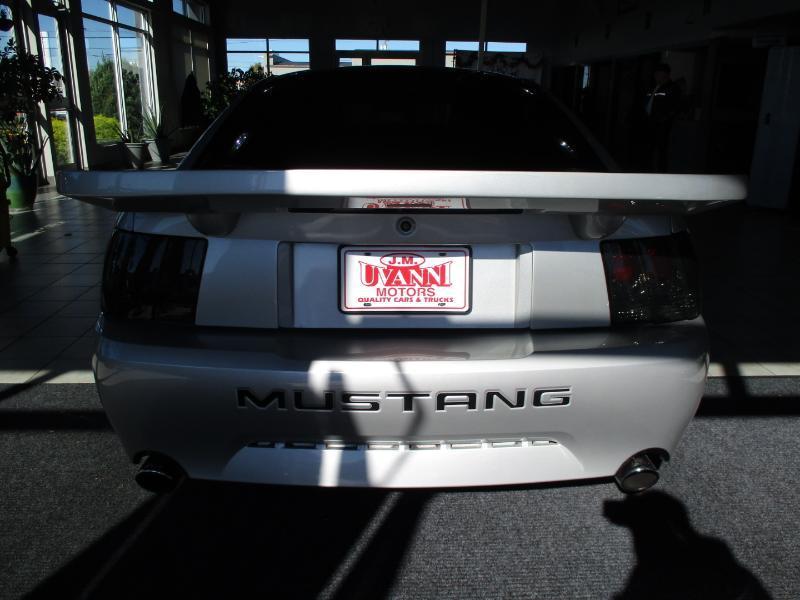 Ford Mustang GT Coupe 2000