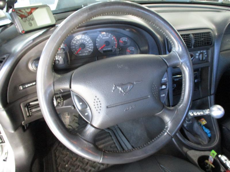 Ford Mustang GT Coupe 2000