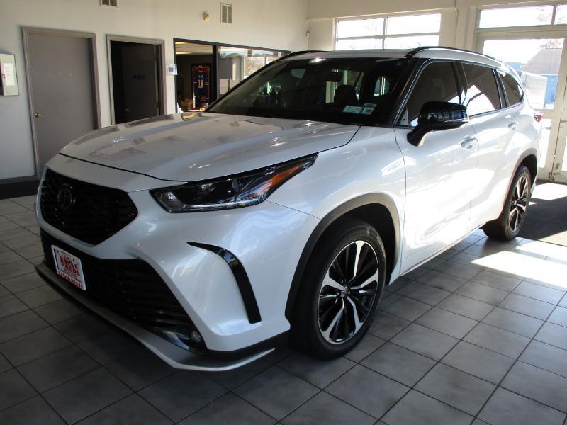 Toyota Highlander XSE AWD V6 2022