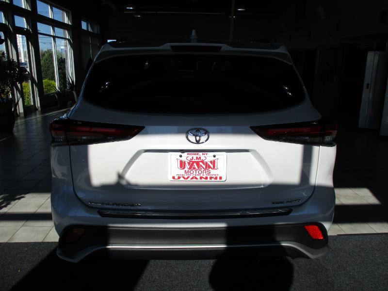 Toyota Highlander XSE AWD V6 2022