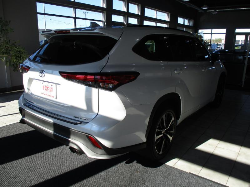 Toyota Highlander XSE AWD V6 2022