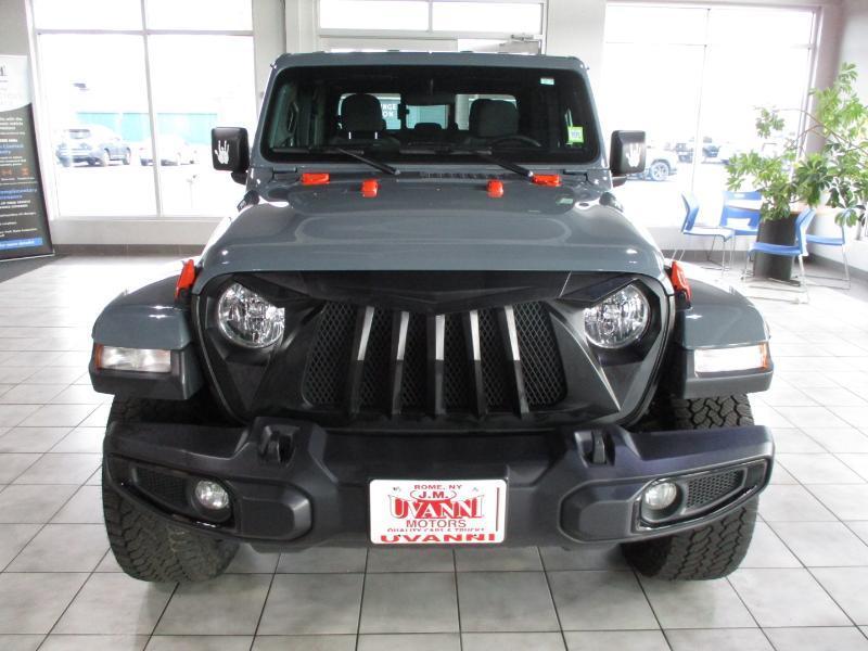Jeep Gladiator  2025