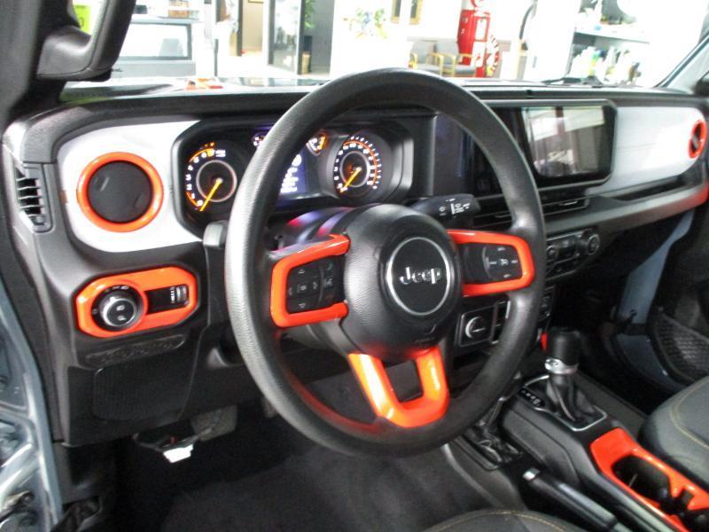 Jeep Gladiator  2025