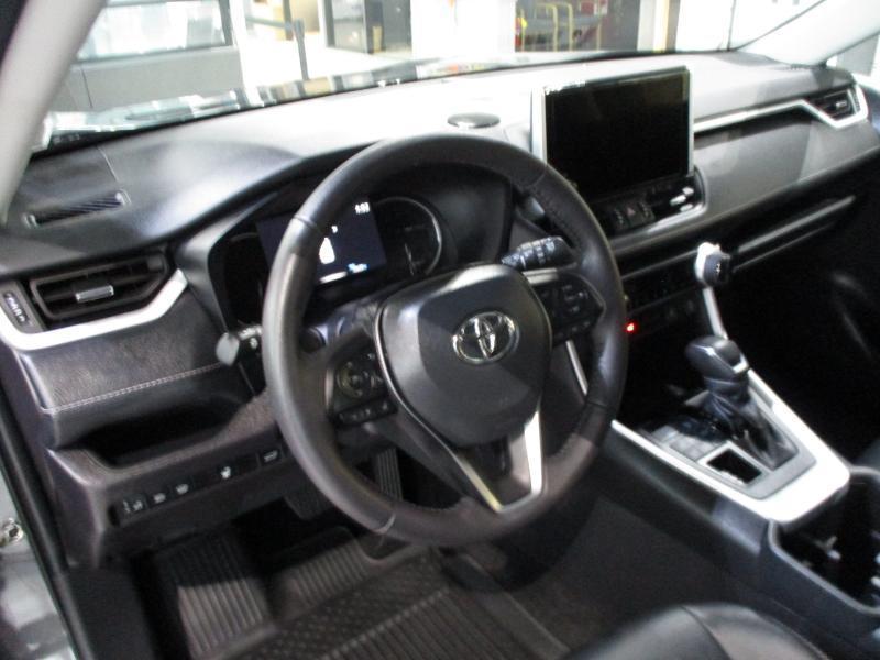 Toyota RAV4 XLE Premium AWD 2025
