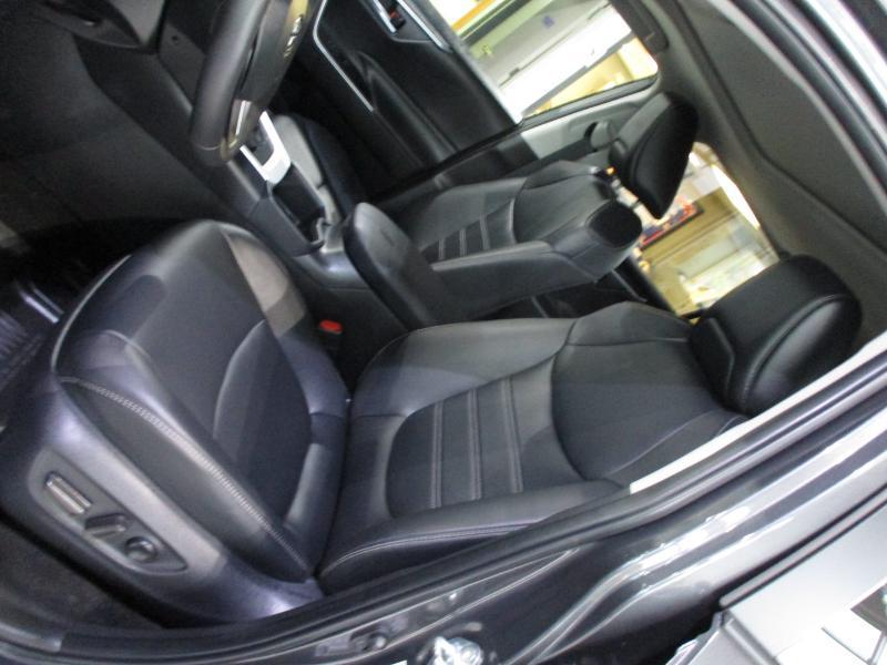 Toyota RAV4 XLE Premium AWD 2025