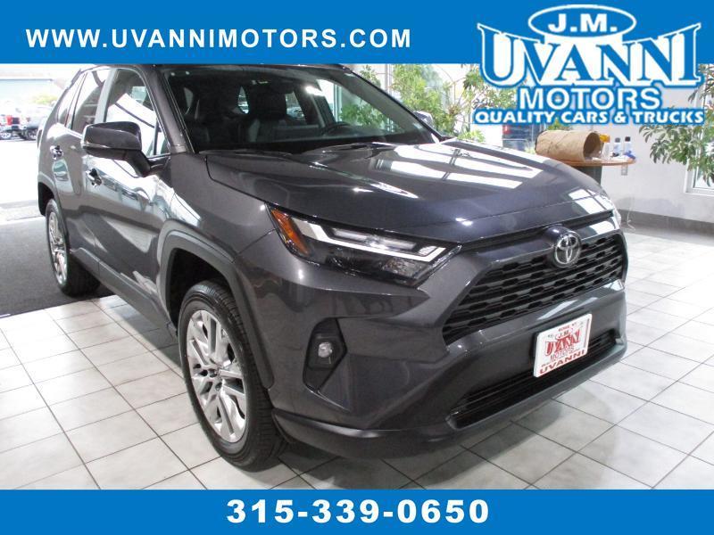 Toyota RAV4 XLE Premium AWD 2025