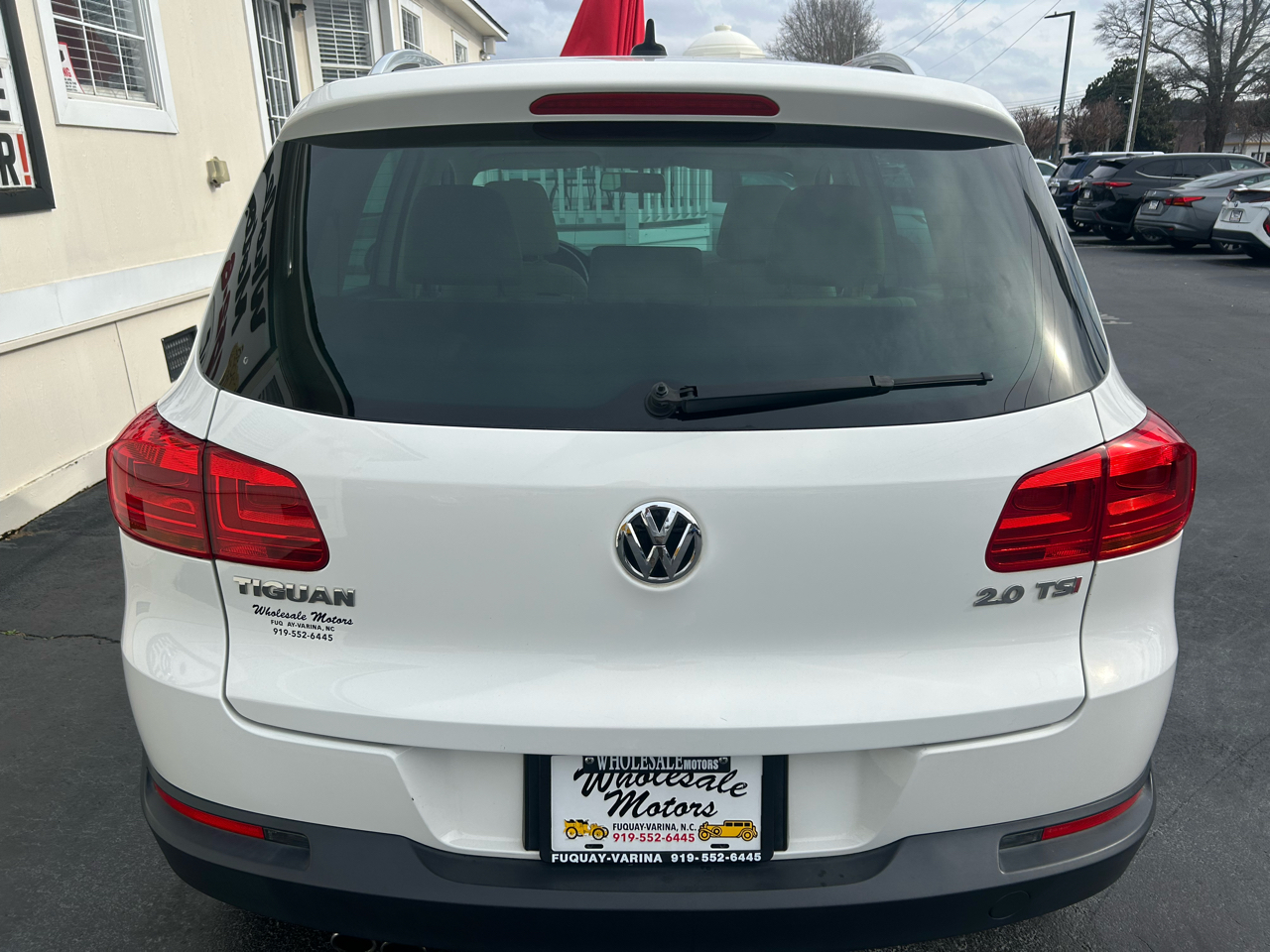 Volkswagen Tiguan S 2012