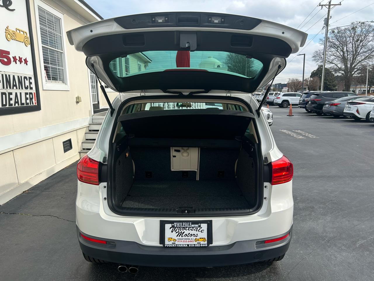 Volkswagen Tiguan S 2012