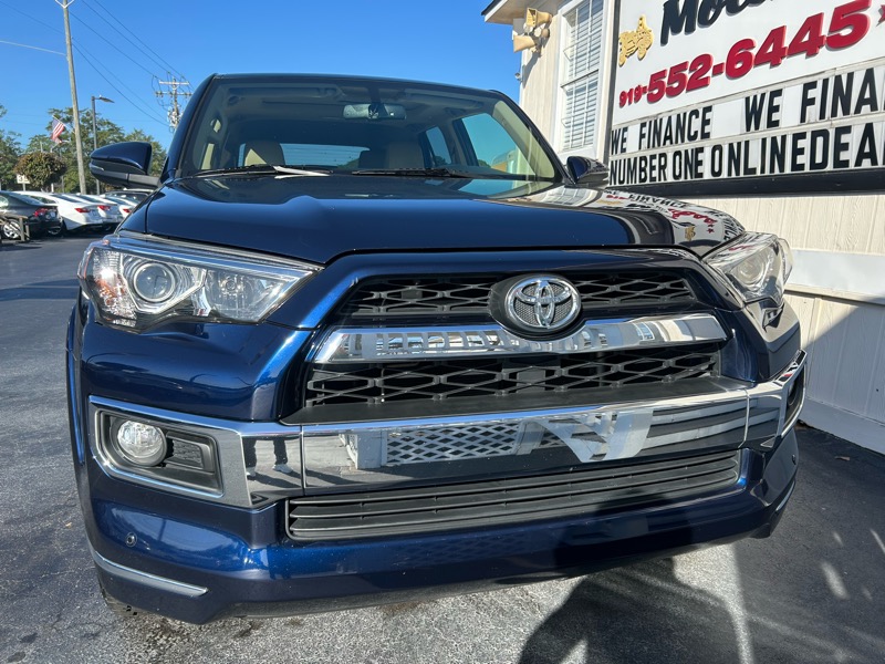 2018 Toyota 4Runner Limited 4WD V6 photo 3