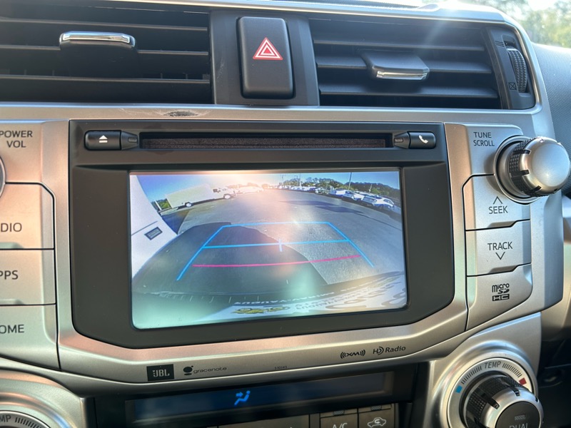2018 Toyota 4Runner Limited 4WD V6 photo 13