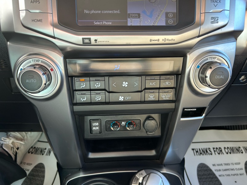 2018 Toyota 4Runner Limited 4WD V6 photo 16
