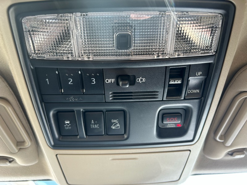 2018 Toyota 4Runner Limited 4WD V6 photo 20