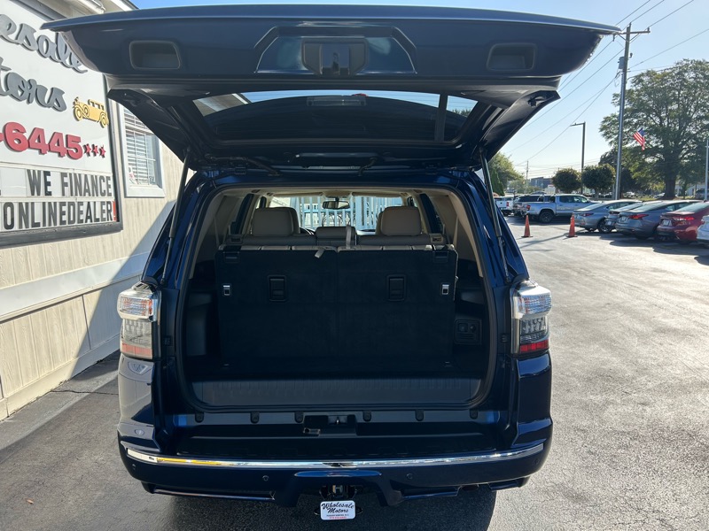 2018 Toyota 4Runner Limited 4WD V6 photo 32