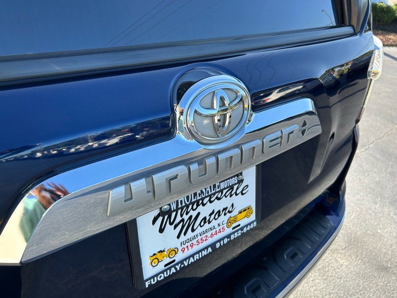 2018 Toyota 4Runner Limited 4WD V6 photo 34