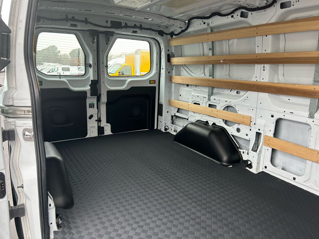 Ford Transit Cargo Van T-250 130" Low Rf 9070 GVWR RWD 2024