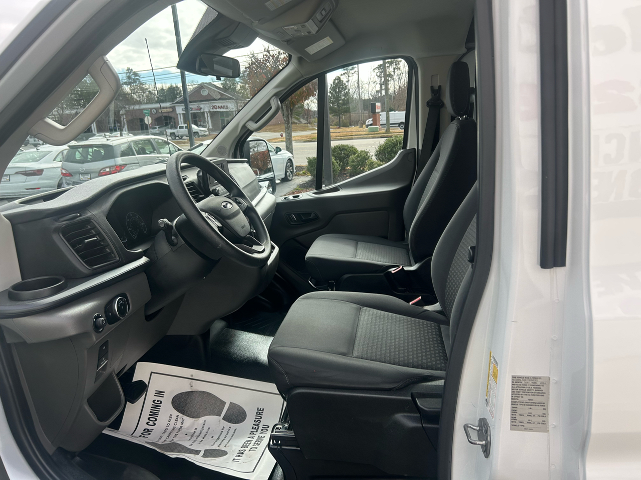 Ford Transit 250 XL 2024