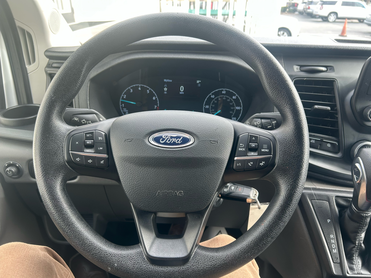 Ford Transit 250 XL 2024