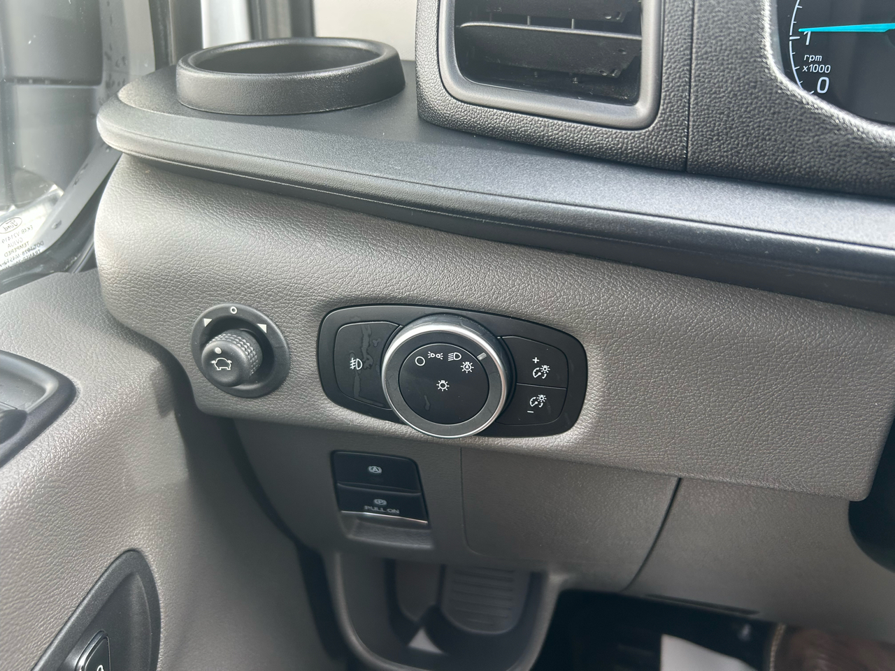 Ford Transit 250 XL 2024