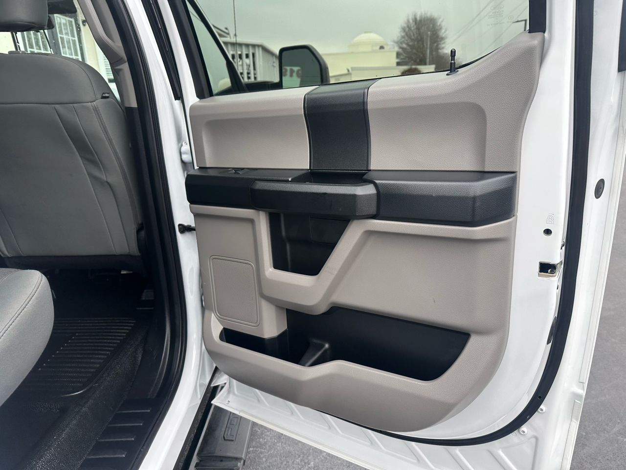 Ford Super Duty F-250 SRW 4WD SuperCab 158" XL 2019