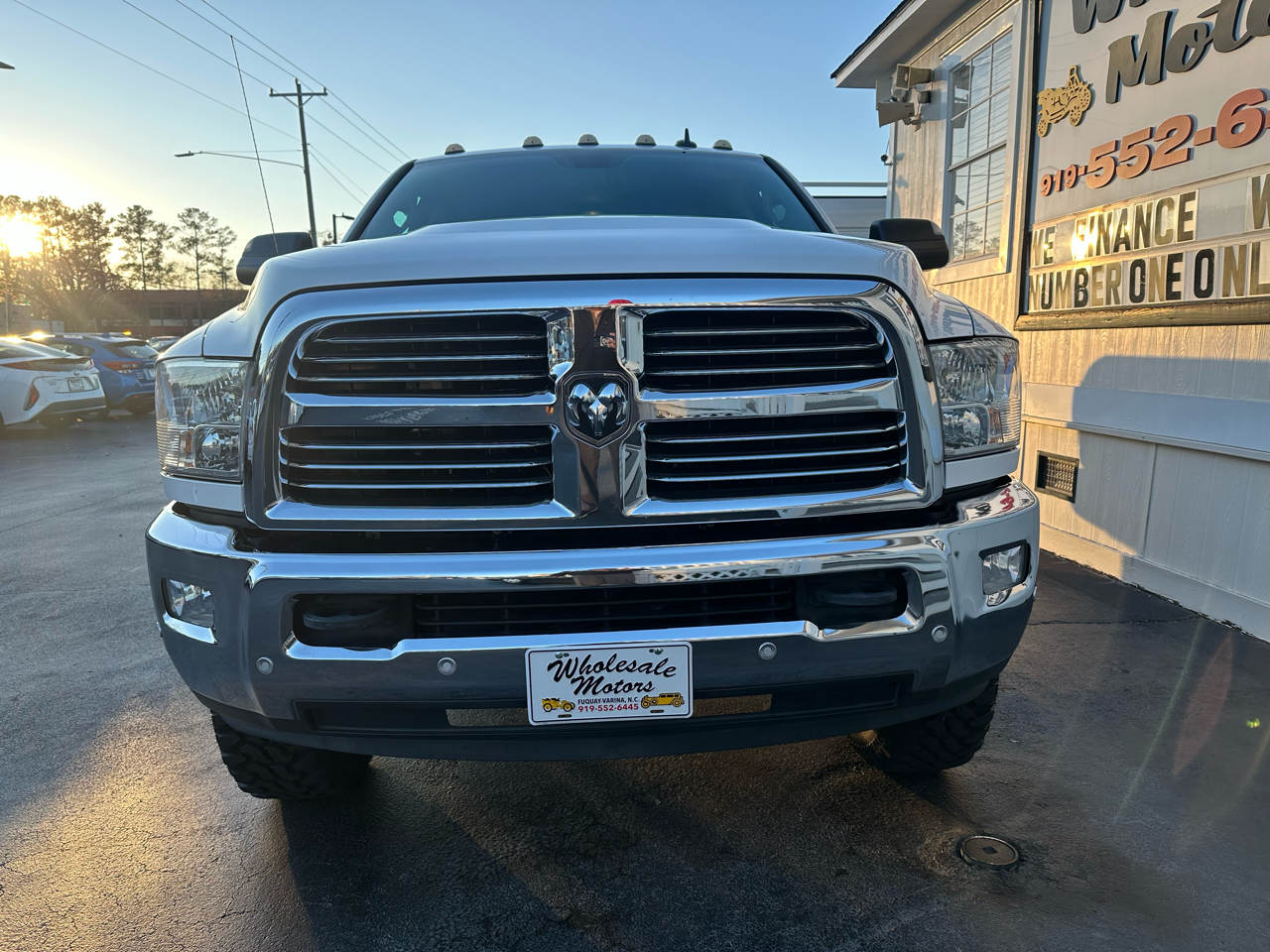 RAM 2500 Big Horn 4x4 Crew Cab 6'4" Box 2017