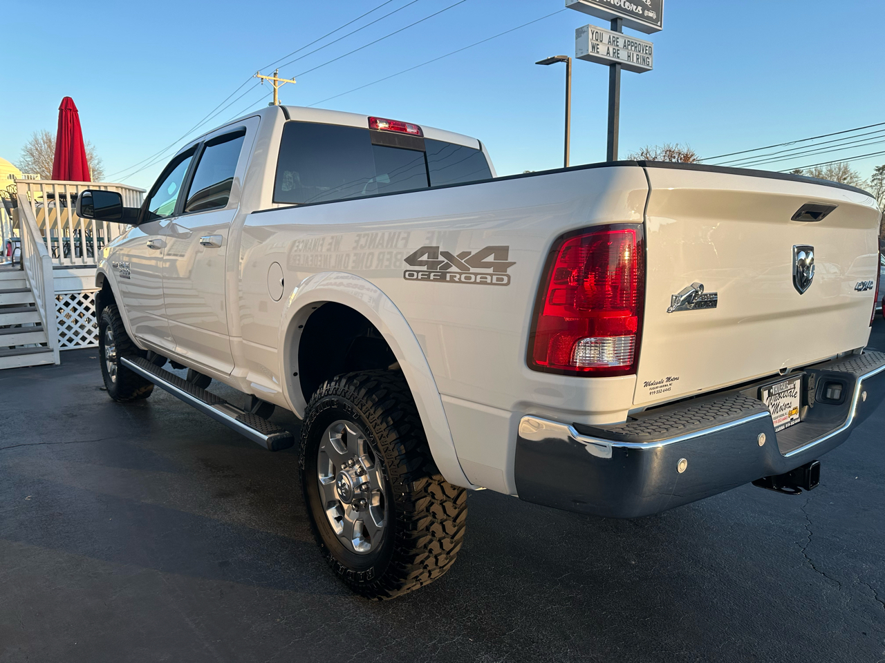 RAM 2500 Big Horn 4x4 Crew Cab 6'4" Box 2017
