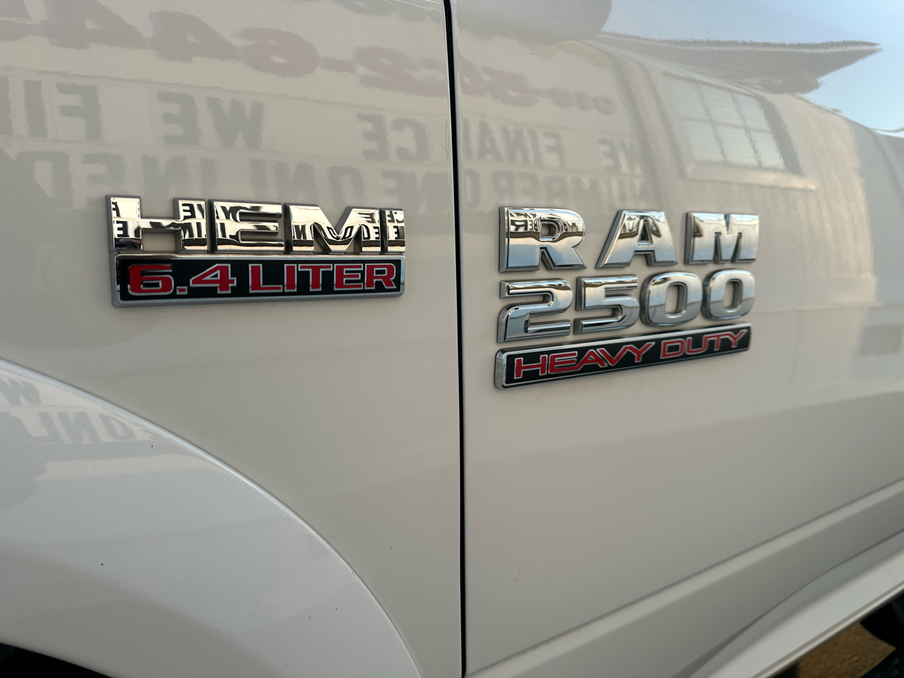 RAM 2500 Big Horn 4x4 Crew Cab 6'4" Box 2017