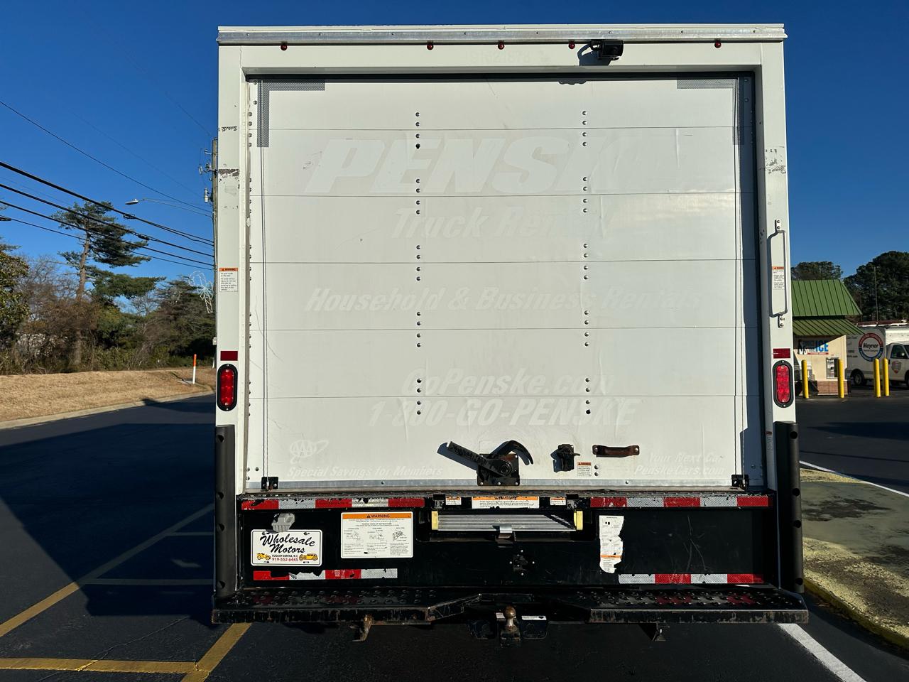 Ford Econoline E-350 2022