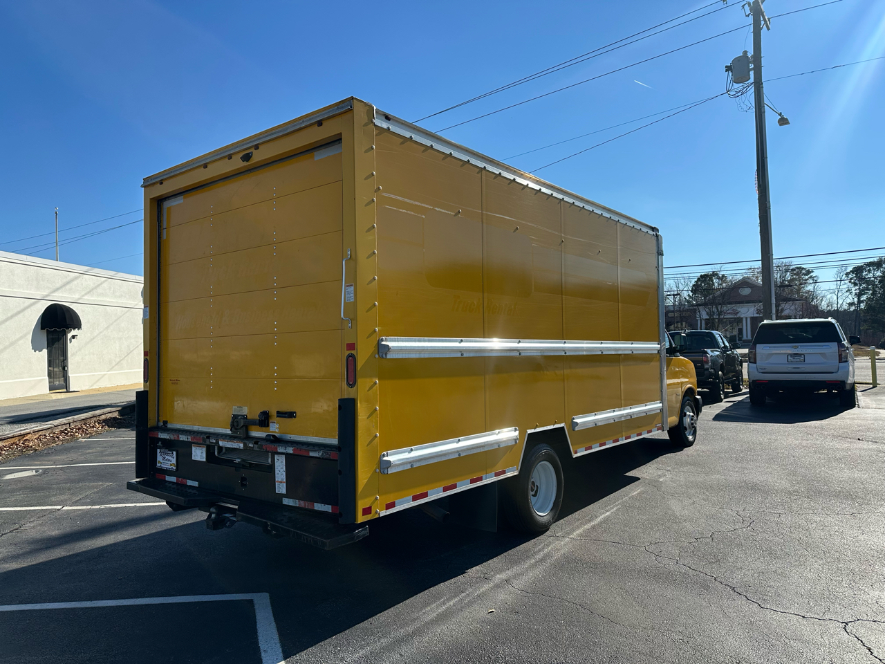 GMC Savana Commercial Cutaway 3500 Van 177" 2019