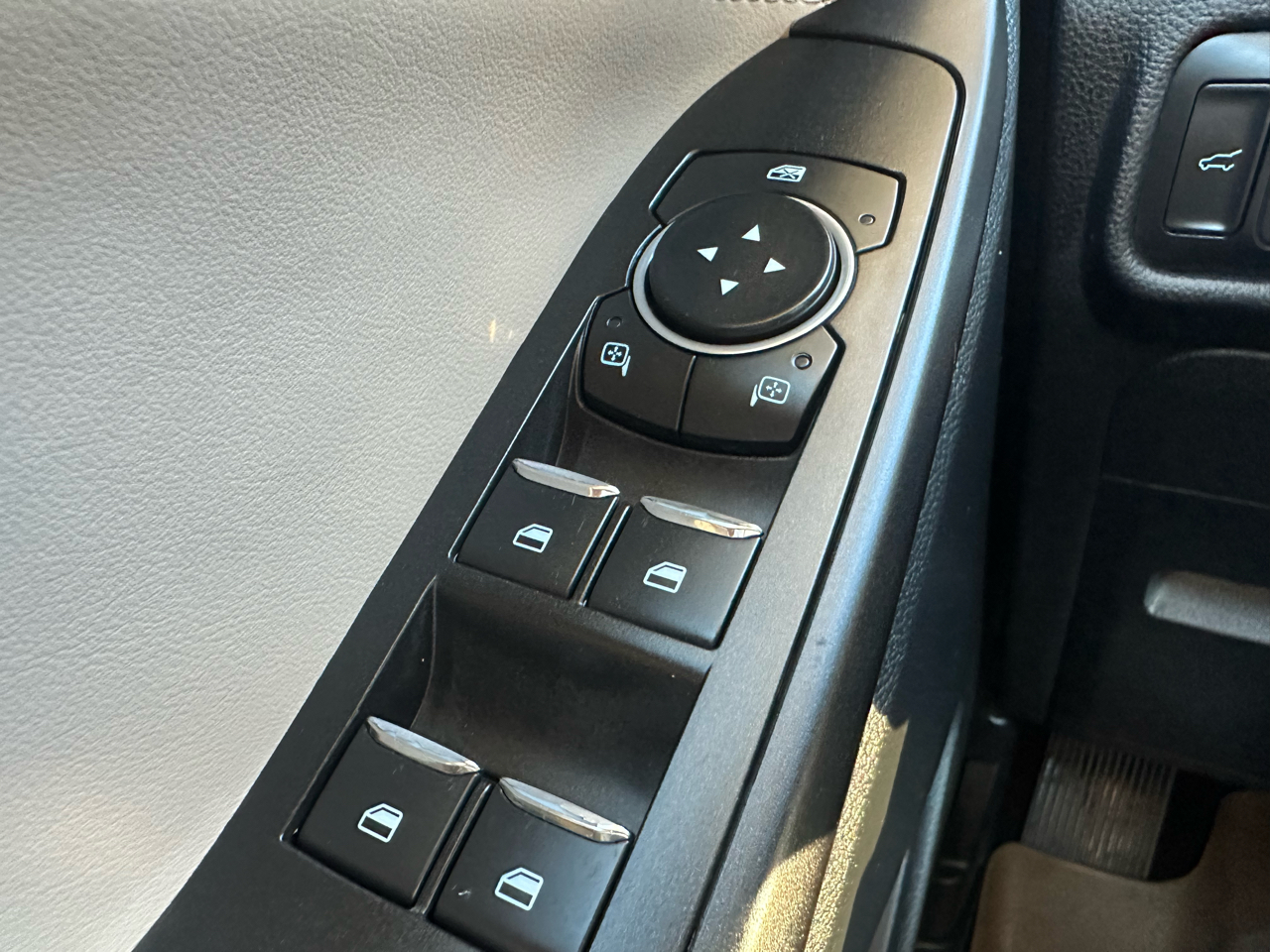 Ford Explorer XLT 4WD 2020