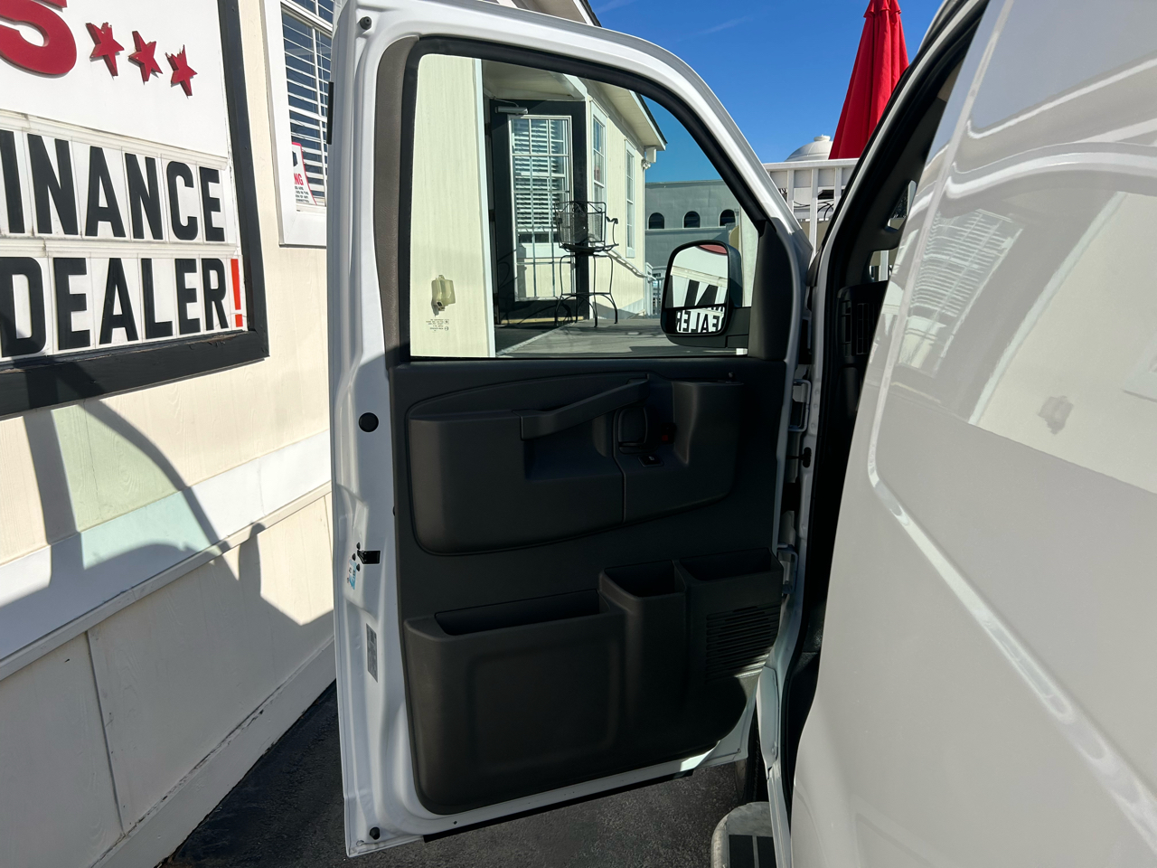 Chevrolet Express Cargo Van RWD 2500 135" 2024