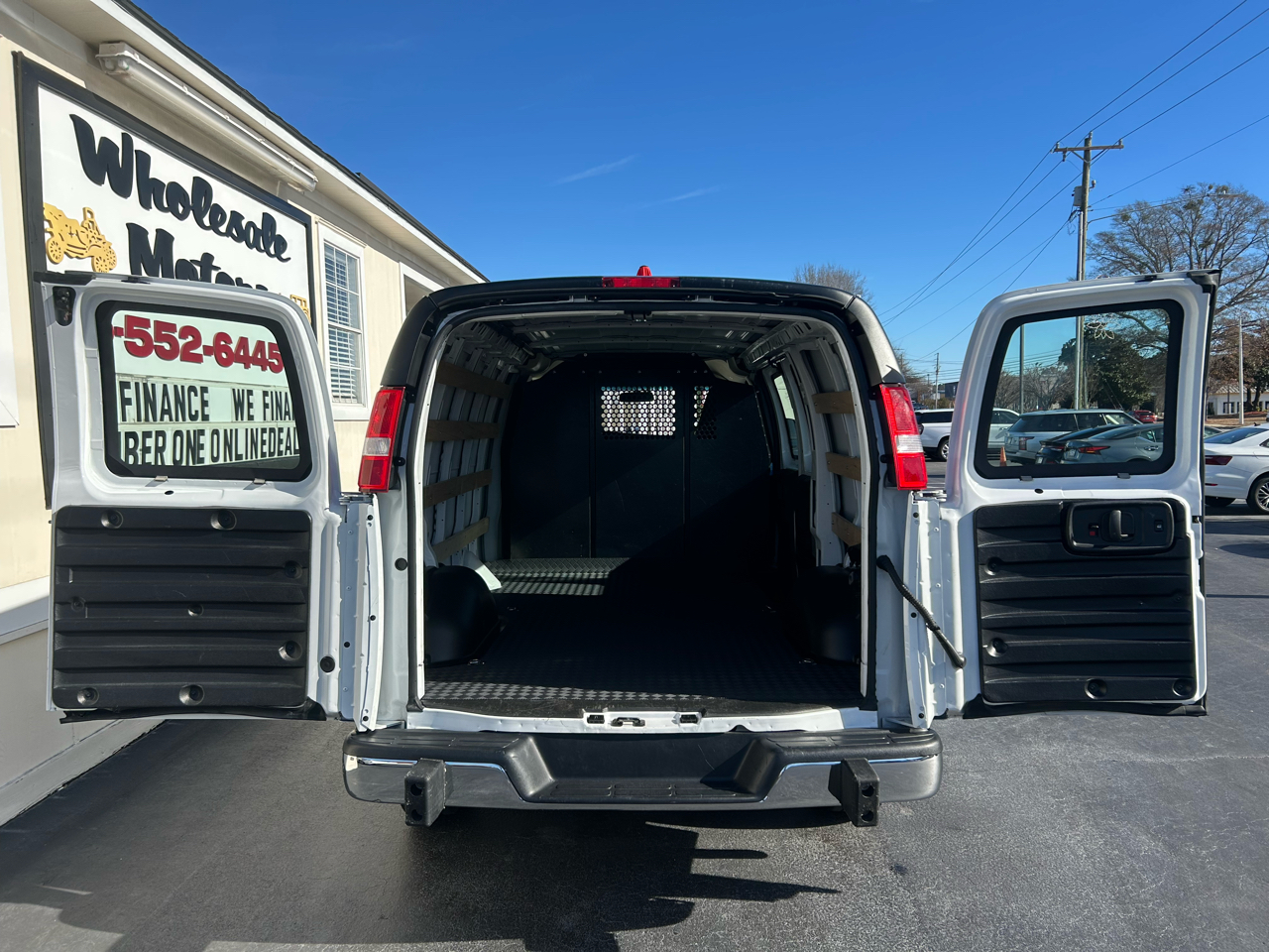 Chevrolet Express Cargo Van RWD 2500 135" 2024