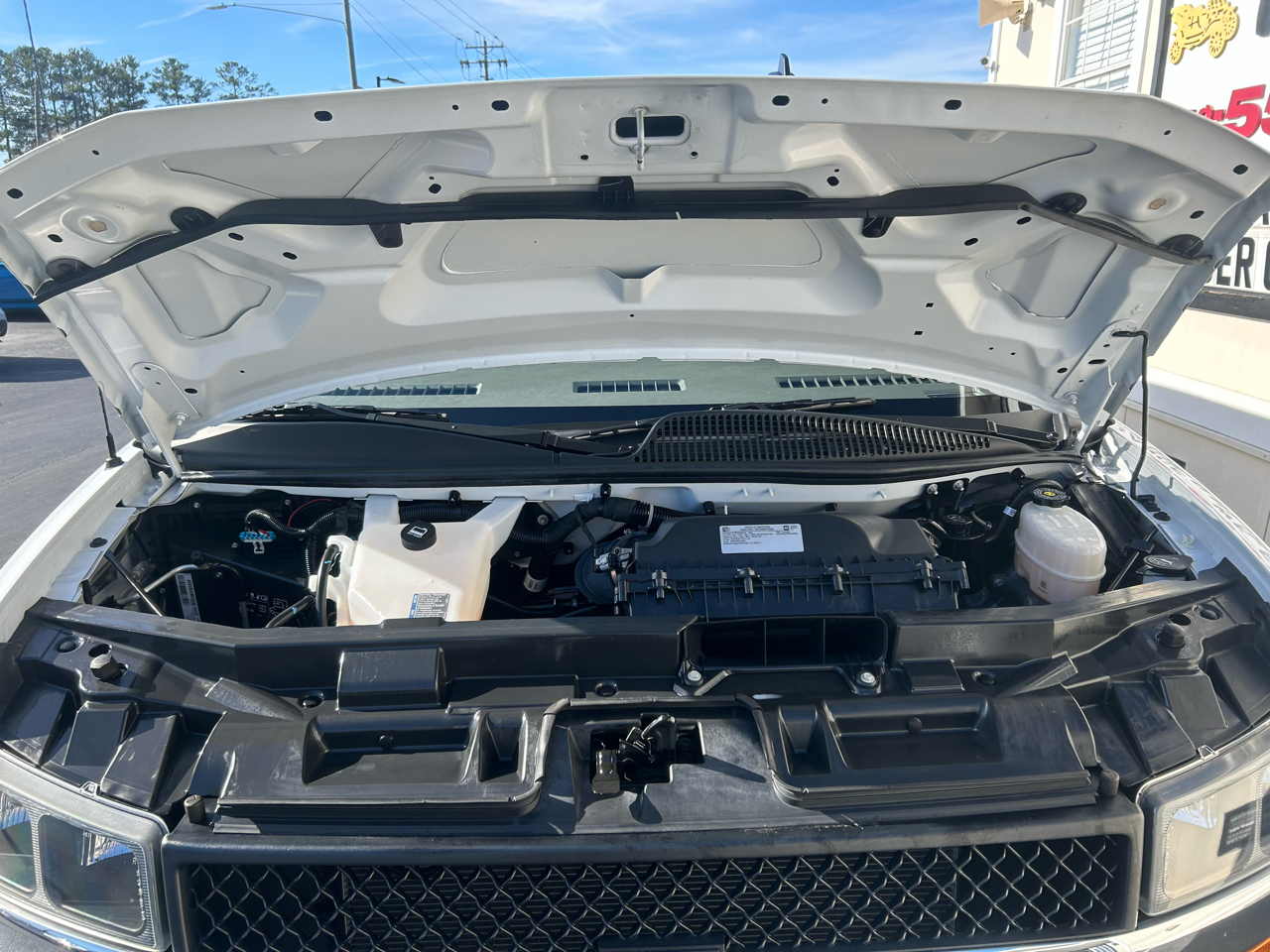 Chevrolet Express Cargo Van RWD 2500 135" 2024