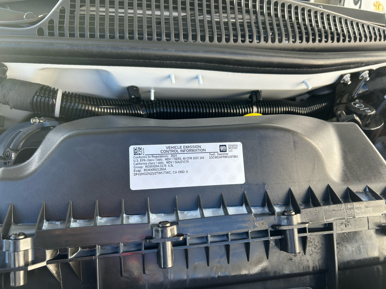 Chevrolet Express Cargo Van RWD 2500 135" 2024