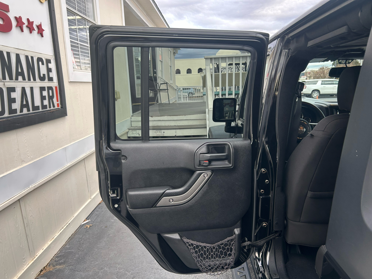 Jeep Wrangler Unlimited 4WD 4dr Sport 2015