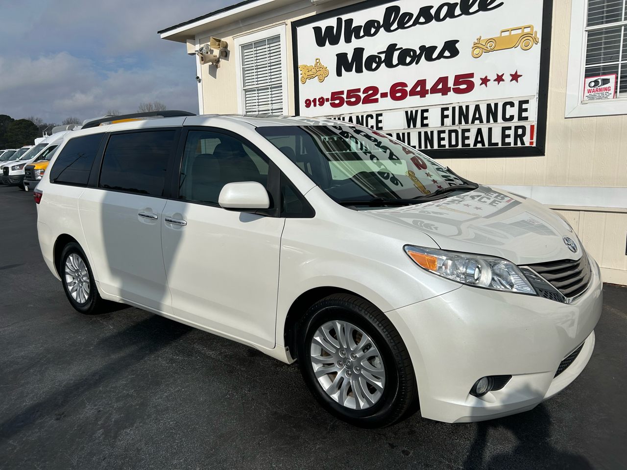 Toyota Sienna XLE 2015