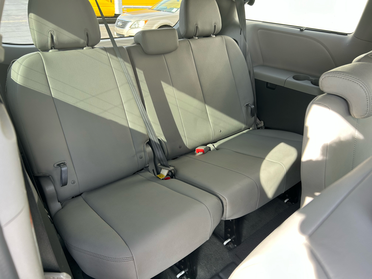Toyota Sienna XLE 2015