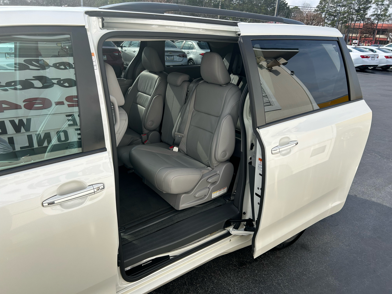 Toyota Sienna XLE 2015