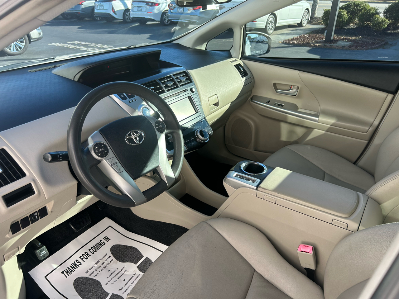 Toyota Prius V 5dr Wgn Three (Natl) 2014