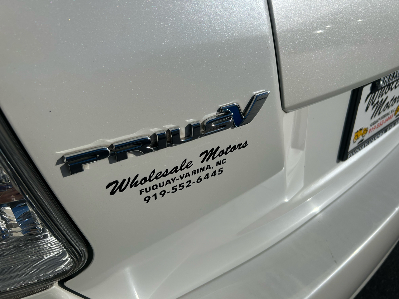 Toyota Prius V 5dr Wgn Three (Natl) 2014