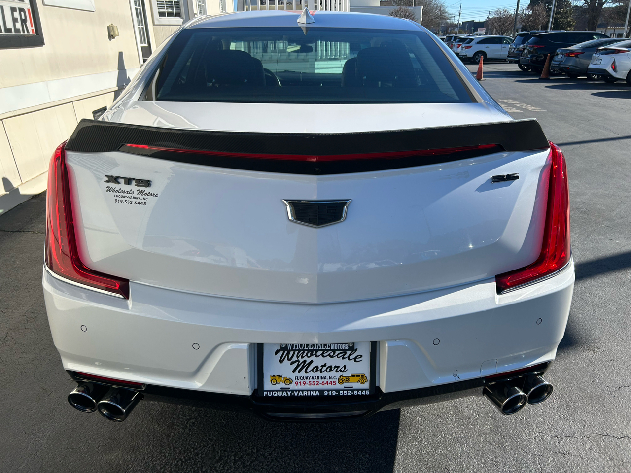 Cadillac XTS 4dr Sdn Luxury FWD 2019
