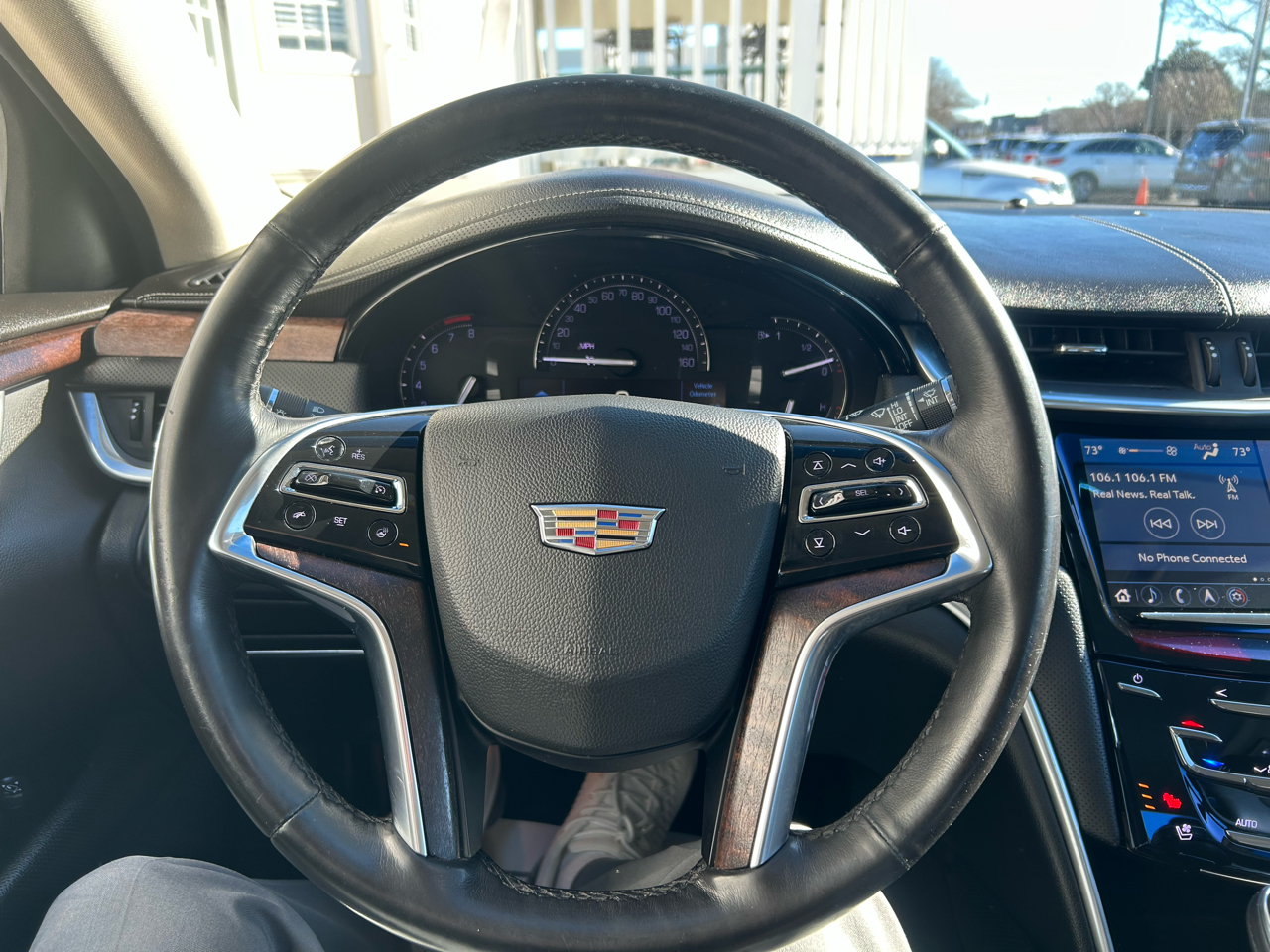 Cadillac XTS 4dr Sdn Luxury FWD 2019