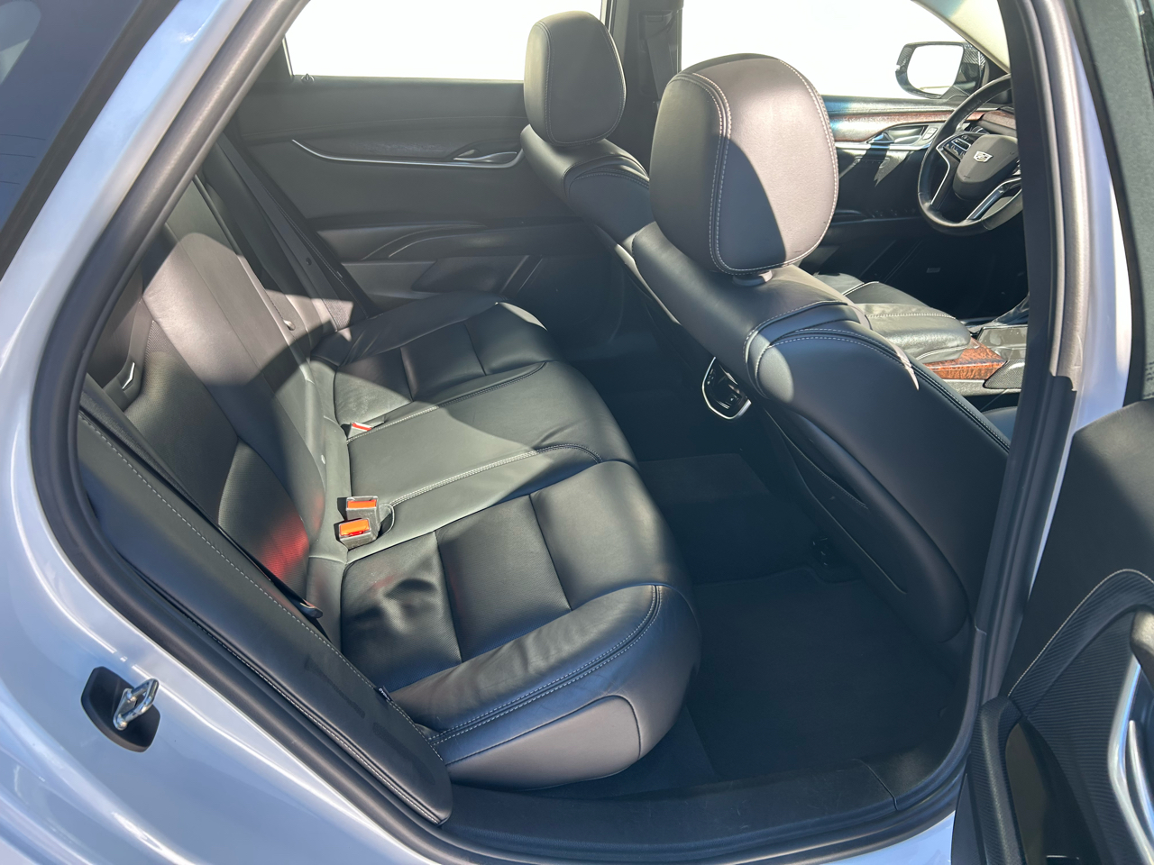 Cadillac XTS 4dr Sdn Luxury FWD 2019